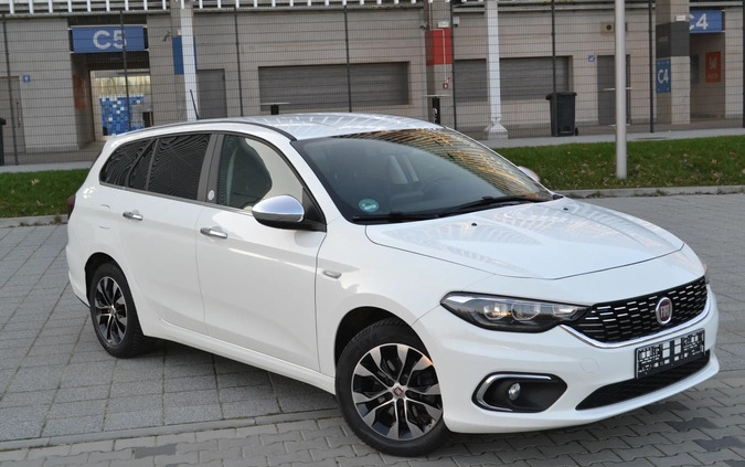 Fiat Tipo cena 54900 przebieg: 106000, rok produkcji 2020 z Płock małe 781